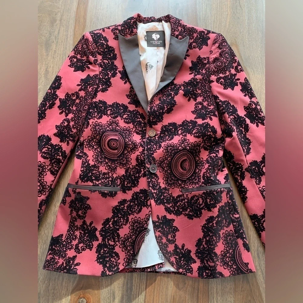 Twisted Tailor Blazer Men Sz 34R Black Burgundy Textured Velvet Dandy Old Money - Picture 5 of 16